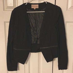 Blazer with zipper details